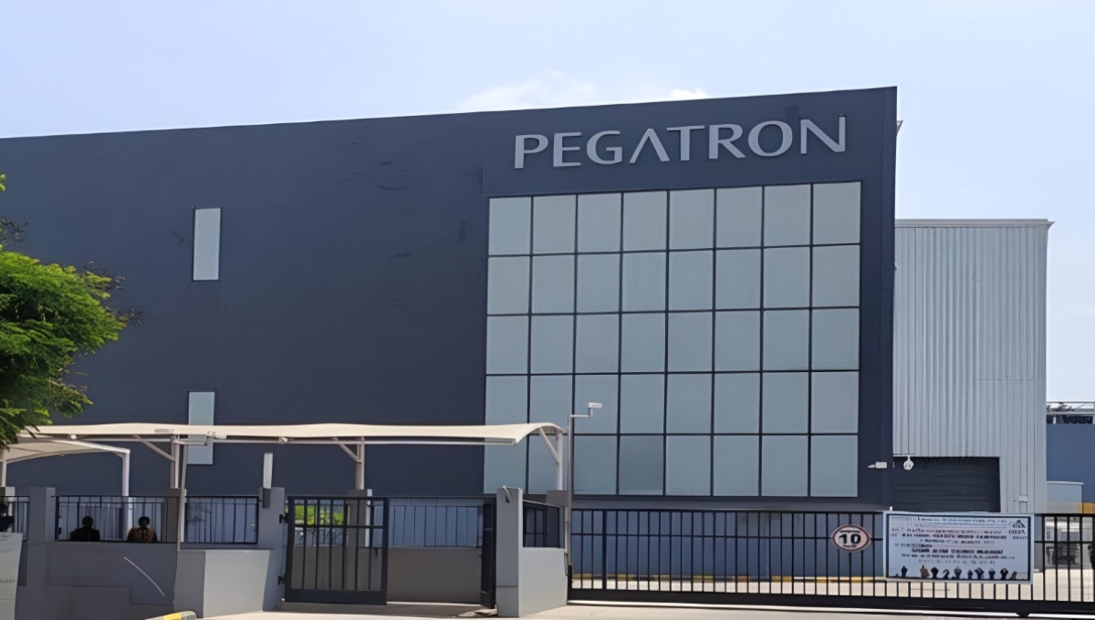 Apple Supplier Pegatron Halts iPhone Production